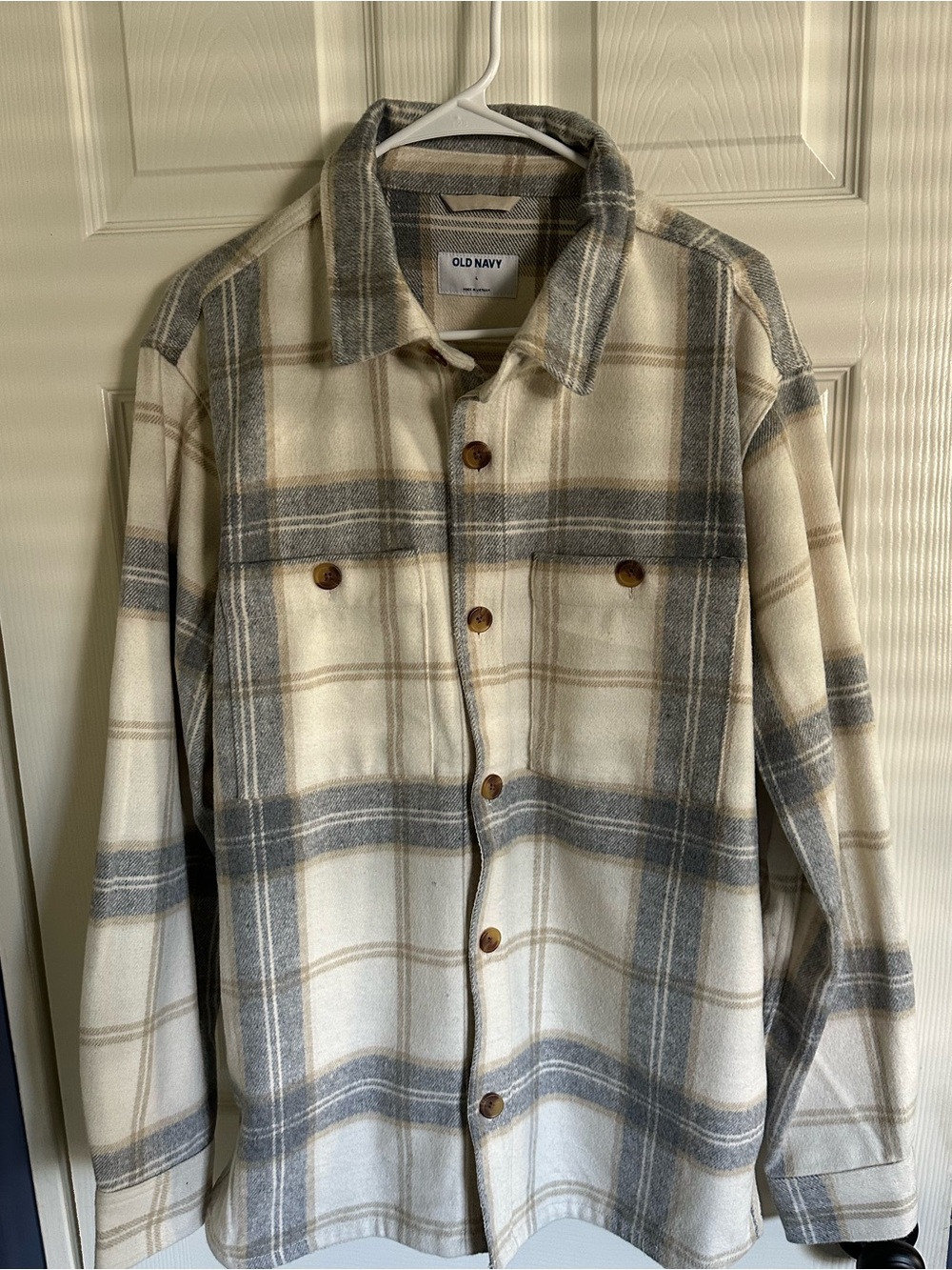 Old Navy Men's Cream & Gray Plaid Shirt Jacket